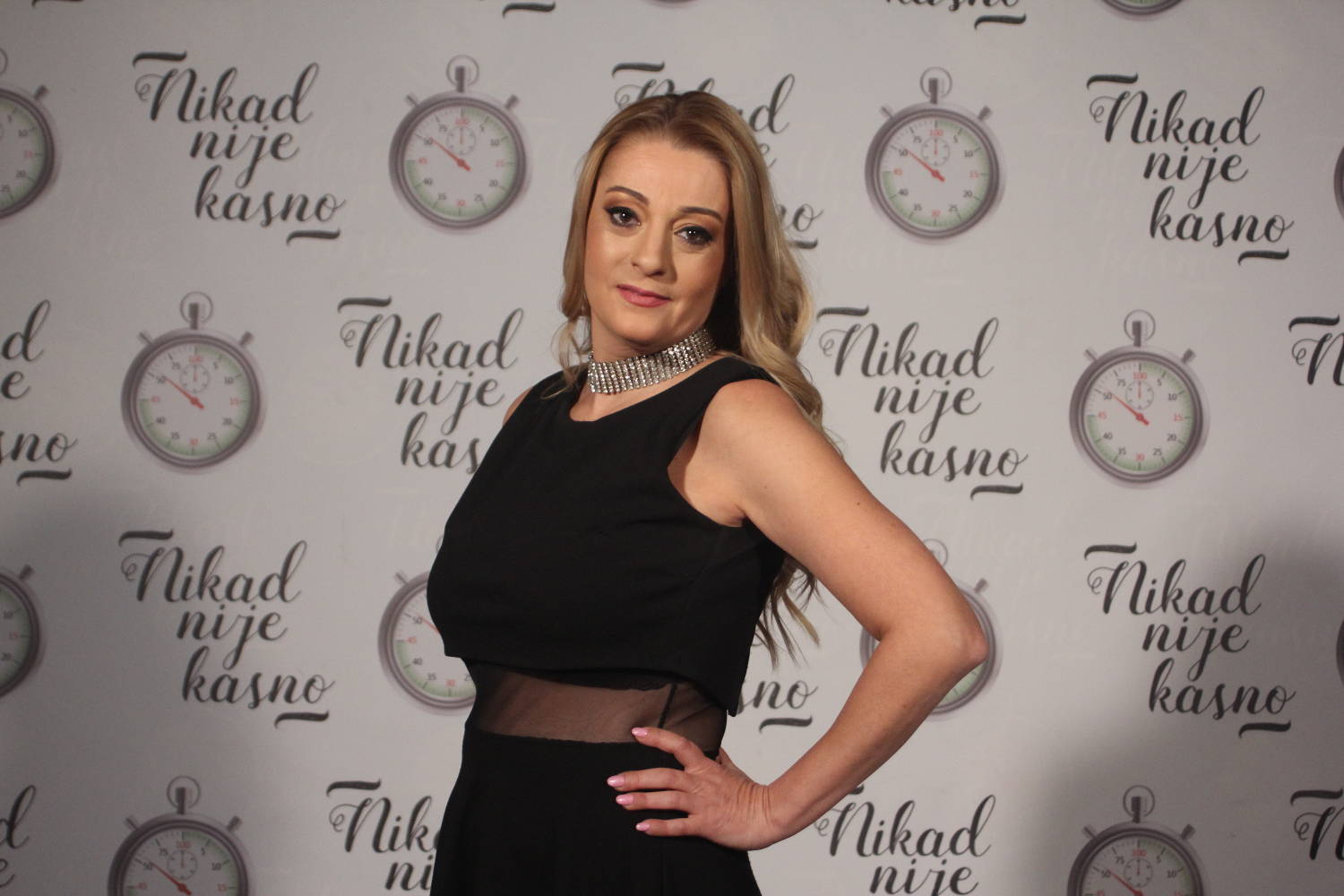 Milena Jovanoska - Grand Online