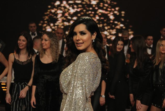 Ovu pesmu Tanja Savić smatra autobiografskom, stihovi kidaju dušu: "Bio je taj momenat u mom životu" 3 9b36d4ca8d132be30c84ece92f48d45bb6329183