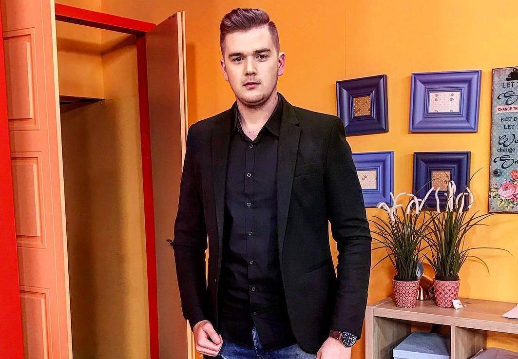 Nećete Verovati Anid ćušić Ima Dvojnika Koji Se Takmiči U Zvezdama Nećete Verovati Anid ćušić Ima Dvojnika Koji Se Takmiči U Zvezdama