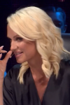 anja mit plakanje
