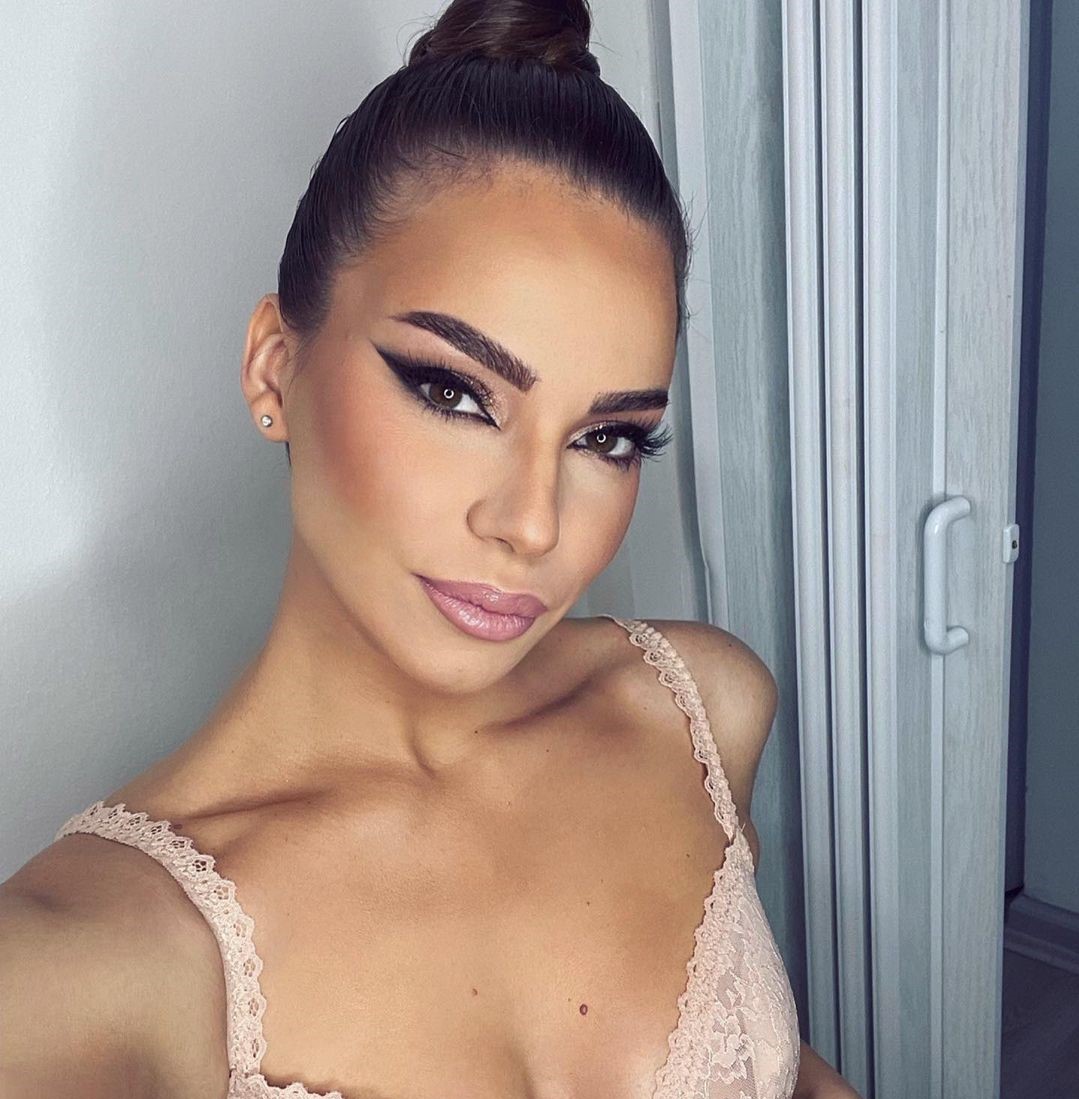 ivana apvkovic