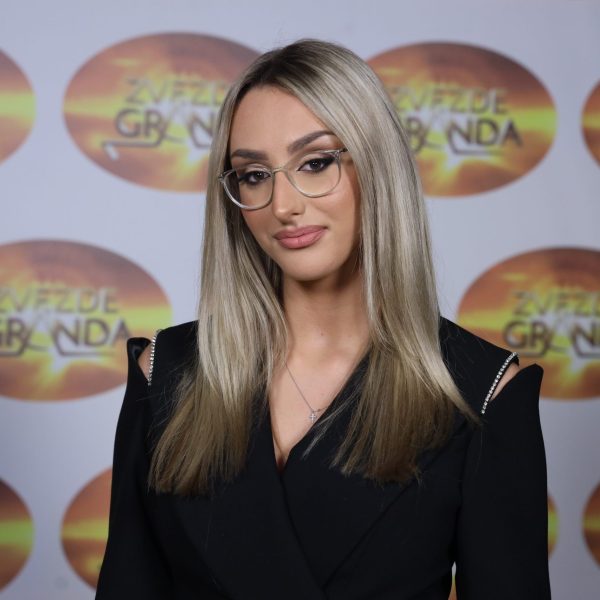 INES SENJIC 17 GOD. STUTGART NEMACKA 1