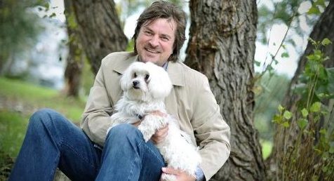 „Želim da se vratimo stvarima koje nas čine srećnijim“: Alen Islamović o protekloj godini, planovima i novom solističkom albumu 8 alen islamovic pas e1765961061383