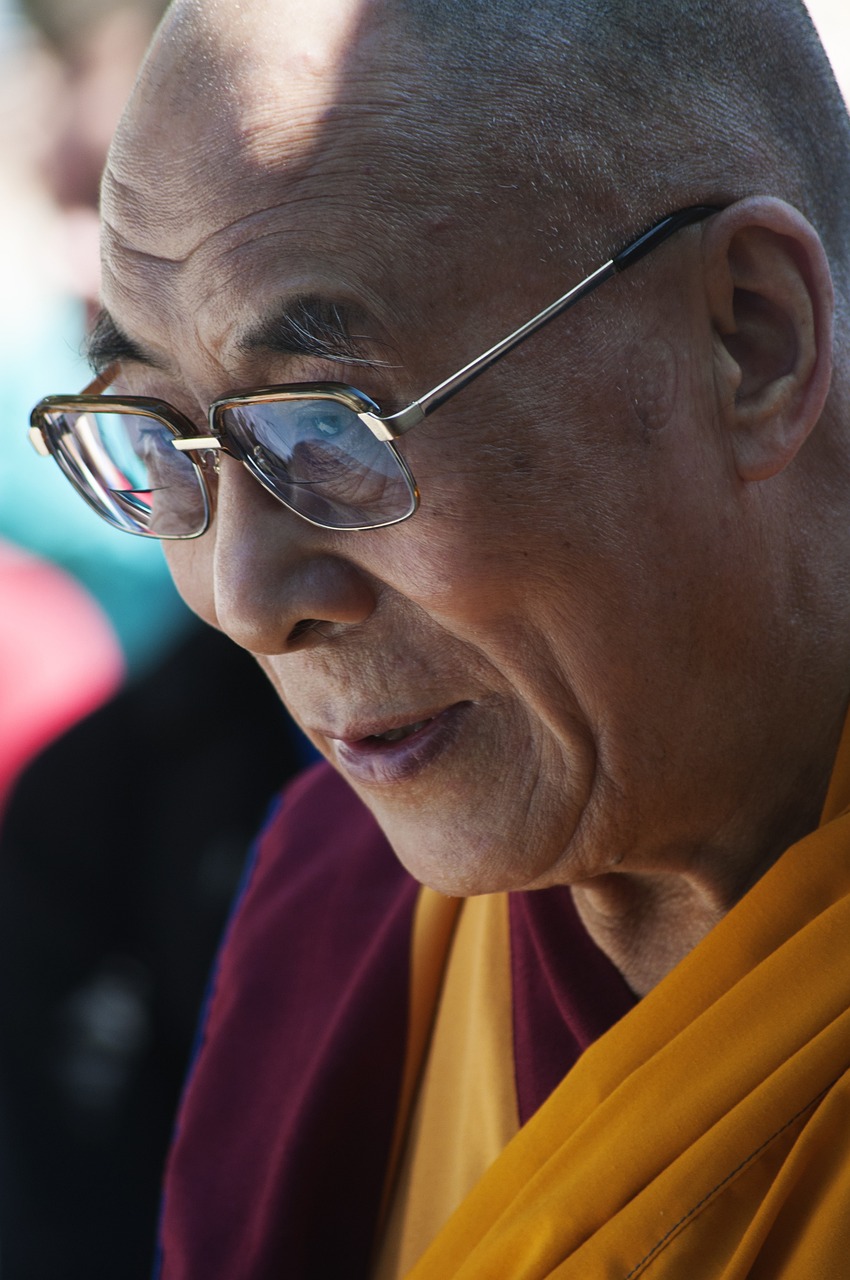 dalai lama 2244829 1280