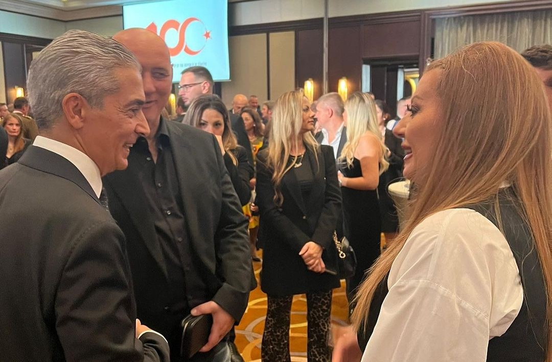 Viki i Taške na proslavi ambasade Turske