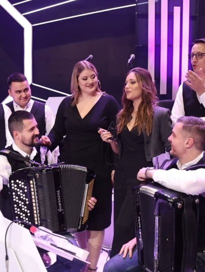 Clanovi orkestra Nikad nije kasno otkrili za koju pesmu uzmaju najveci baksis 6