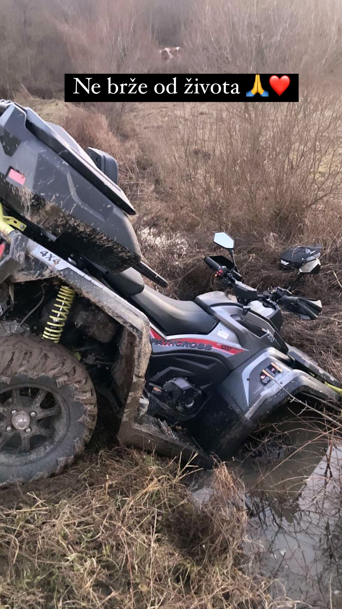 MC Stojan imao saobraćajku, oglasio se i otkrio u kakvom je stanju (FOTO) 6 MC Stojan imao saobracajku 1