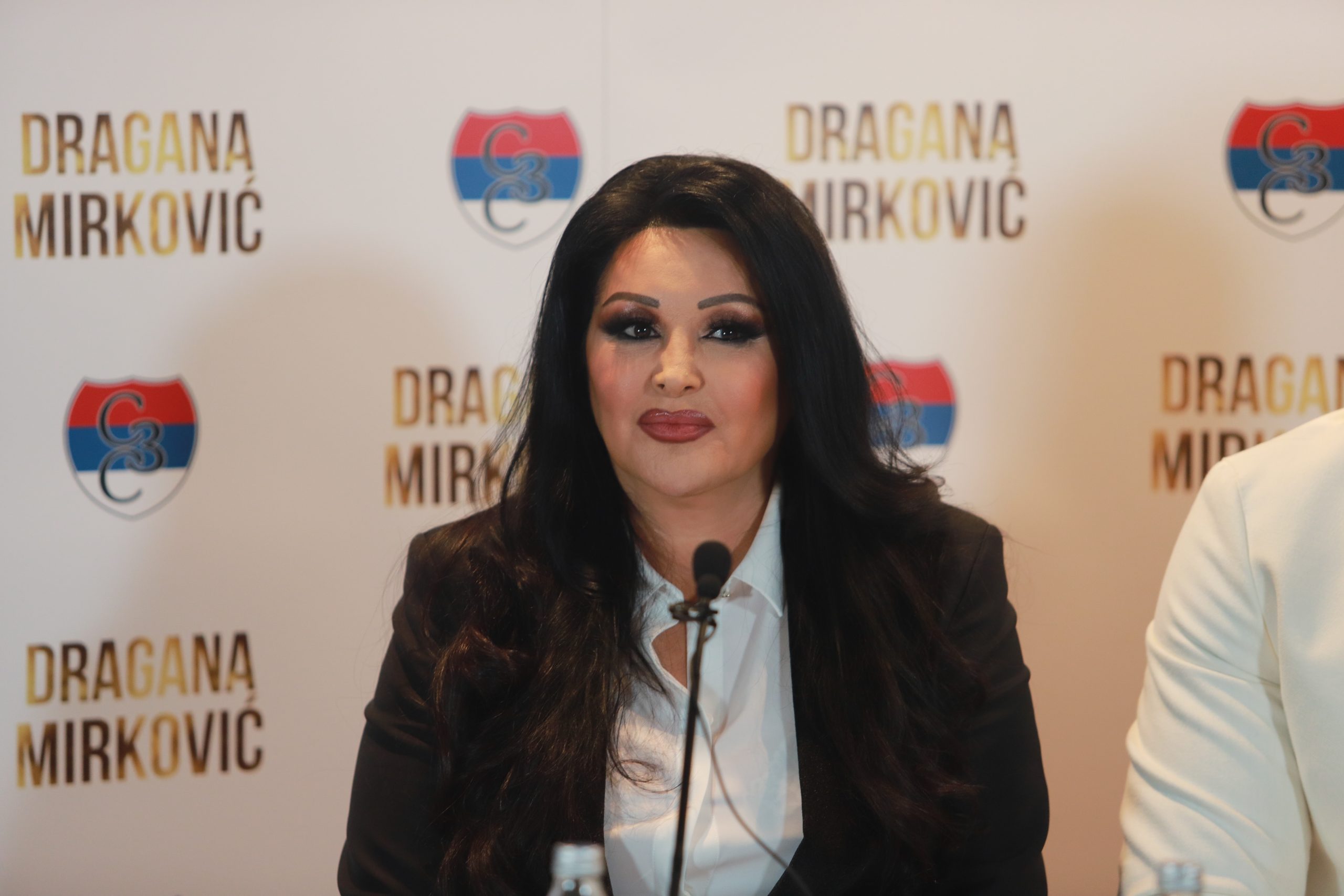 dragana mirkovic humanitarna turneja