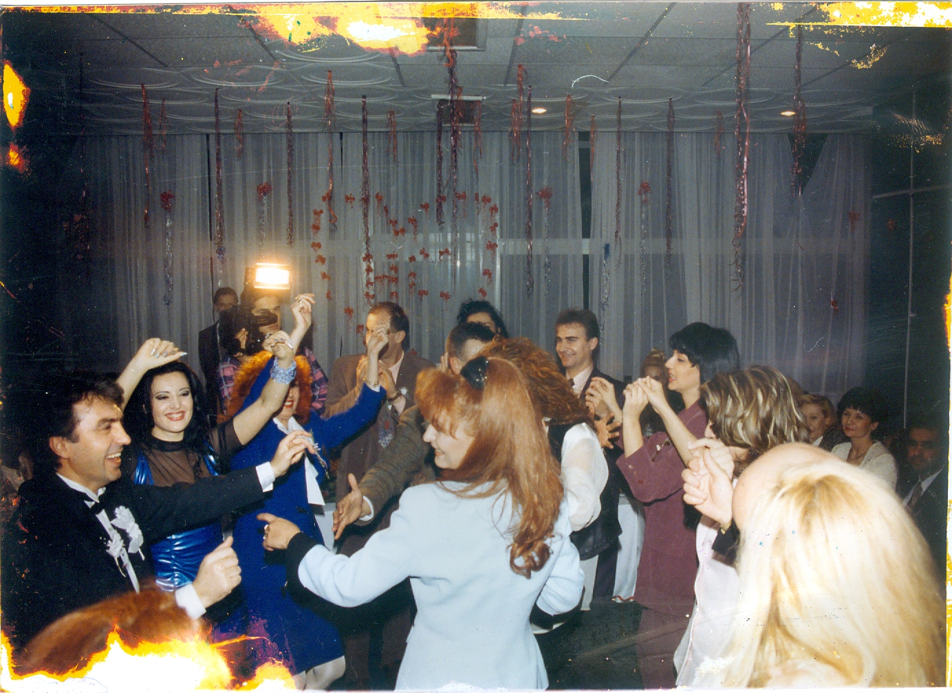 Zbog nje je Nino Rešić postao Nikola: Pogledajte kako je izgledala svadba decenije na kojoj se pojavila cela estrada (FOTO) 5 nino resic svadba