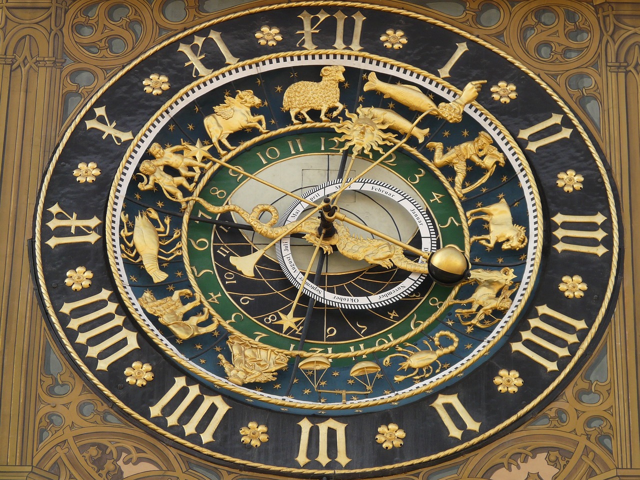 astronomical clock 5706 1280