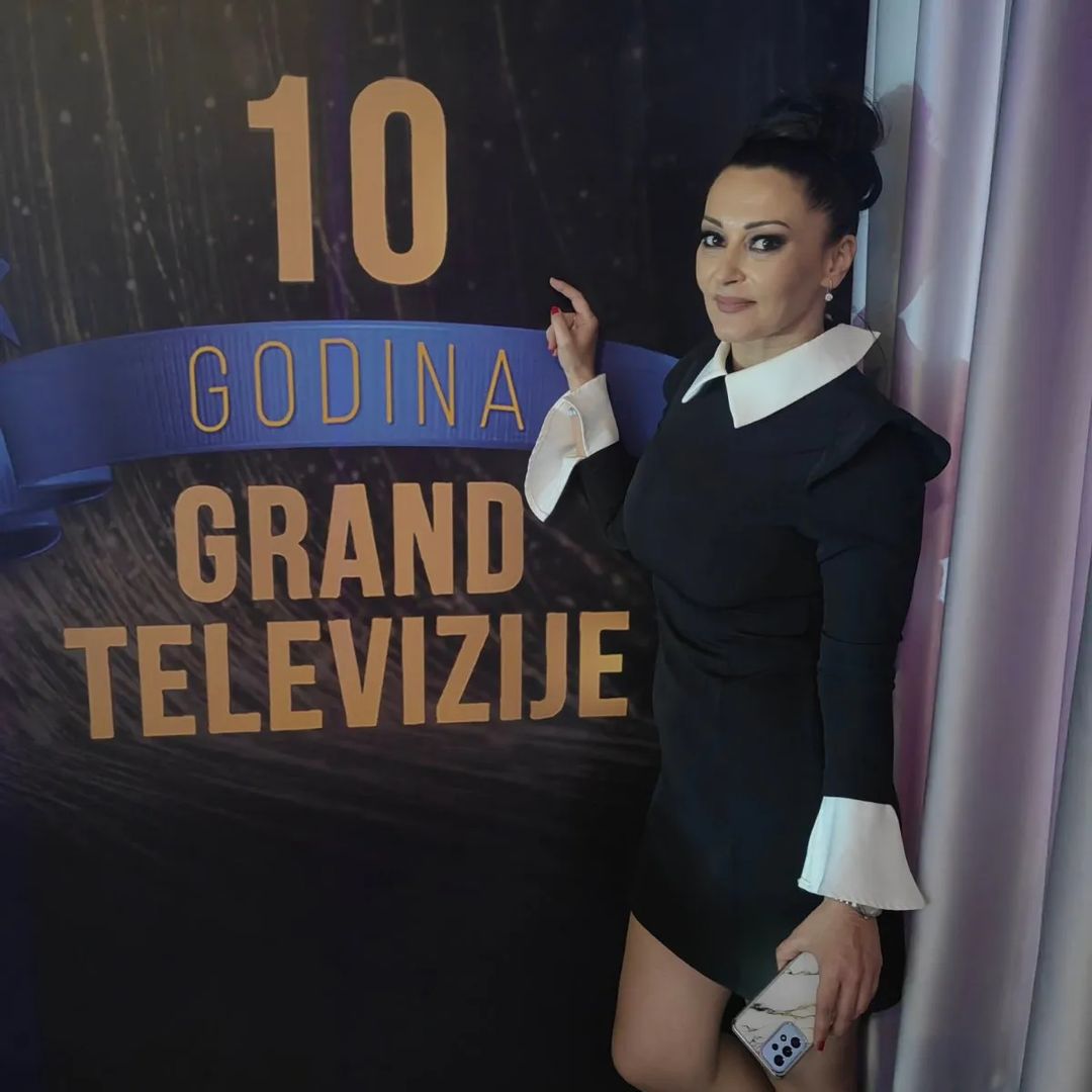 Ona svima radi o glavi, poznati bez dlake na jeziku o Vesni Maksimović: "Mislila sam da je jako opasna, da je velika tračara" VIDEO 5 10godinatvGrand 25godinaGrandProdukcije frizerdragiljudi