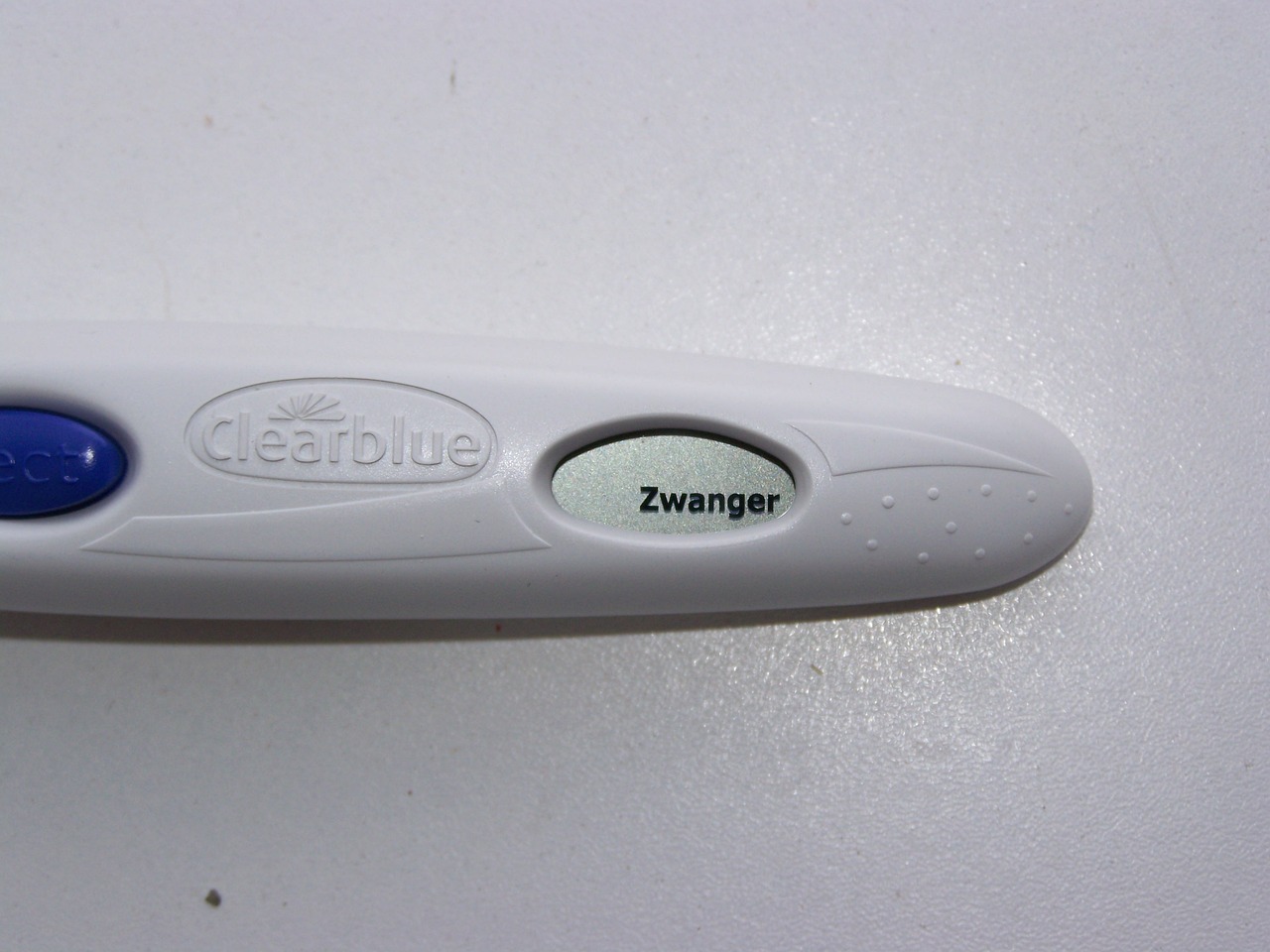 pregnancy test 688690 1280