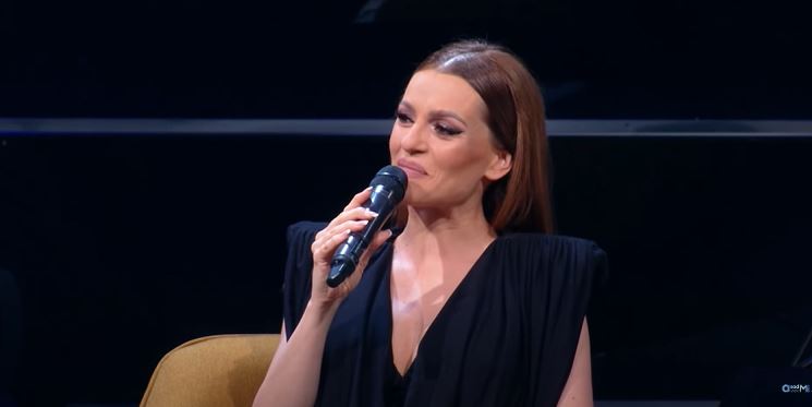 jelena kostov na ivici suta