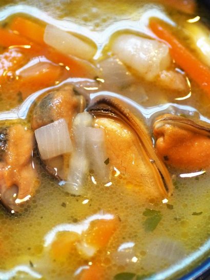 fish soup 3054627 1280