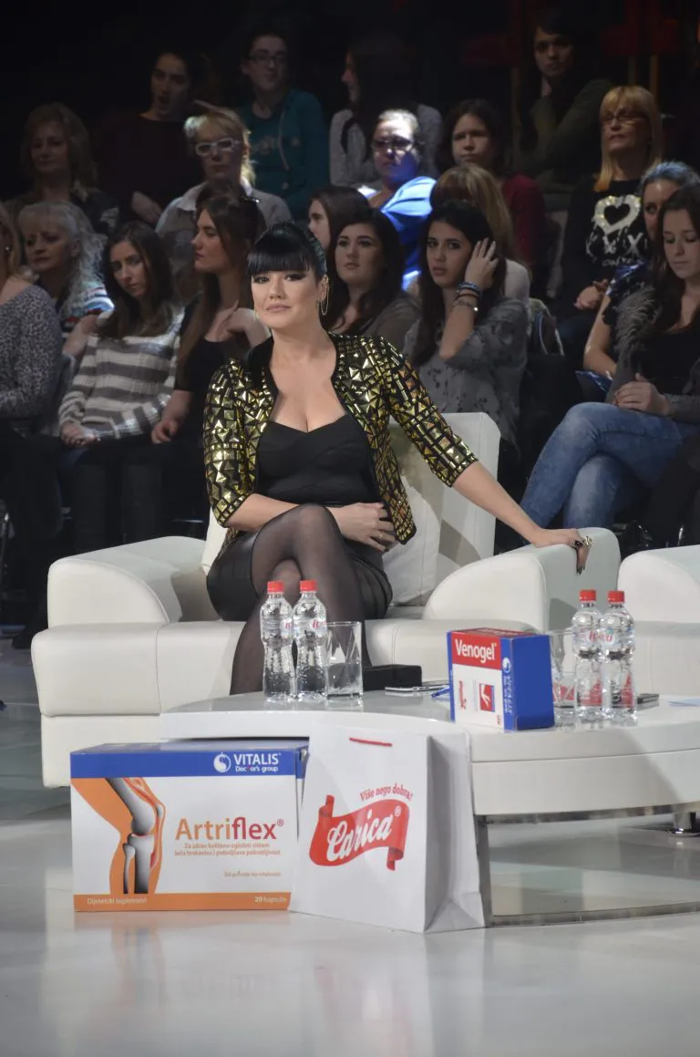MISTERIOZNE SMRTI POZNATIH, porodice godinama zavijene u crno: "Ubica mirno šeta, a moja ćerka je pod zemljom" 19 JELENA KRSMANOVIC FOTO MUNJA 2 1 768x1159 1