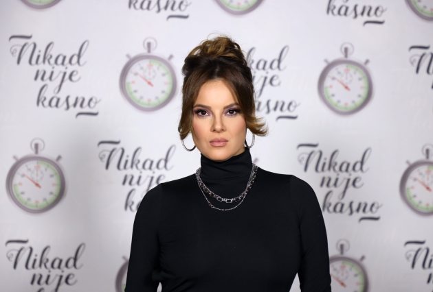 "Jesam psovala, molim je 20 dana da pomeri saksije": Prva izjava Slavice Ćukteraš posle skandala u Novom Sadu 8 SLAVICA CUKTERAS NNK SNIMANJE 02102024 FOTO MUNJA 11 ok