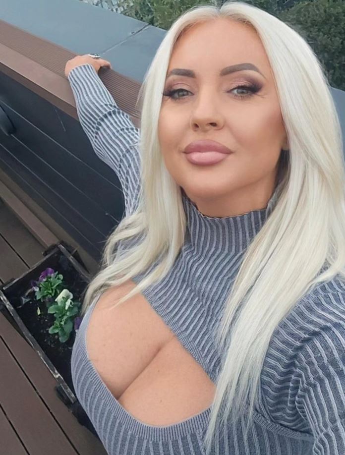 Pevač proslavio striptizetu, a umro od tuge za suprugom 7 sana