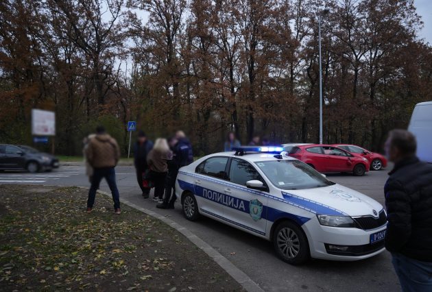 mamu takmicarke iz zvezda granda udario automobil