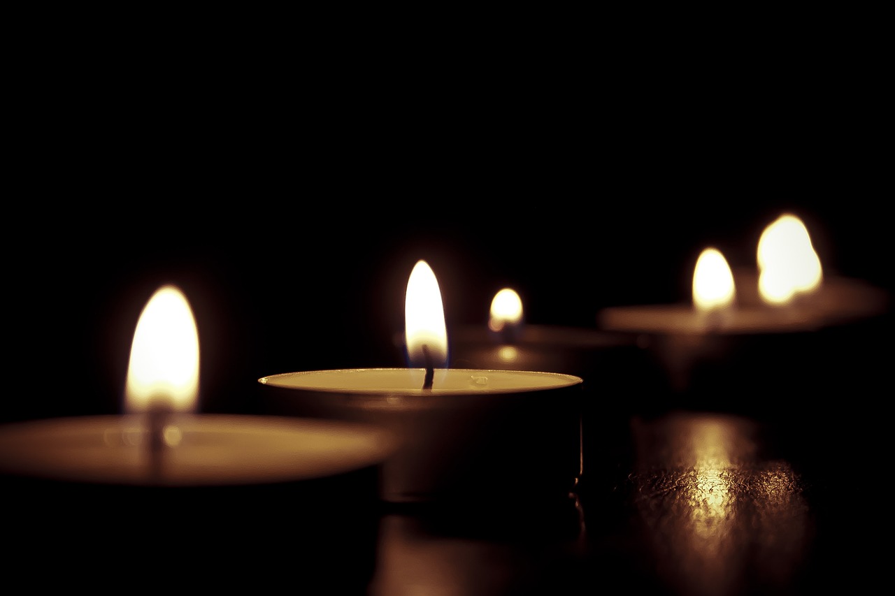 candles 209157 1280 1