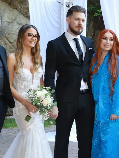 Ovo je sin Suzane Jovanović koji uskoro postaje tata! Saša Popović ga gledao kao svog sina, samo je zbog jednog žalio 14 sasa popovic sa decom