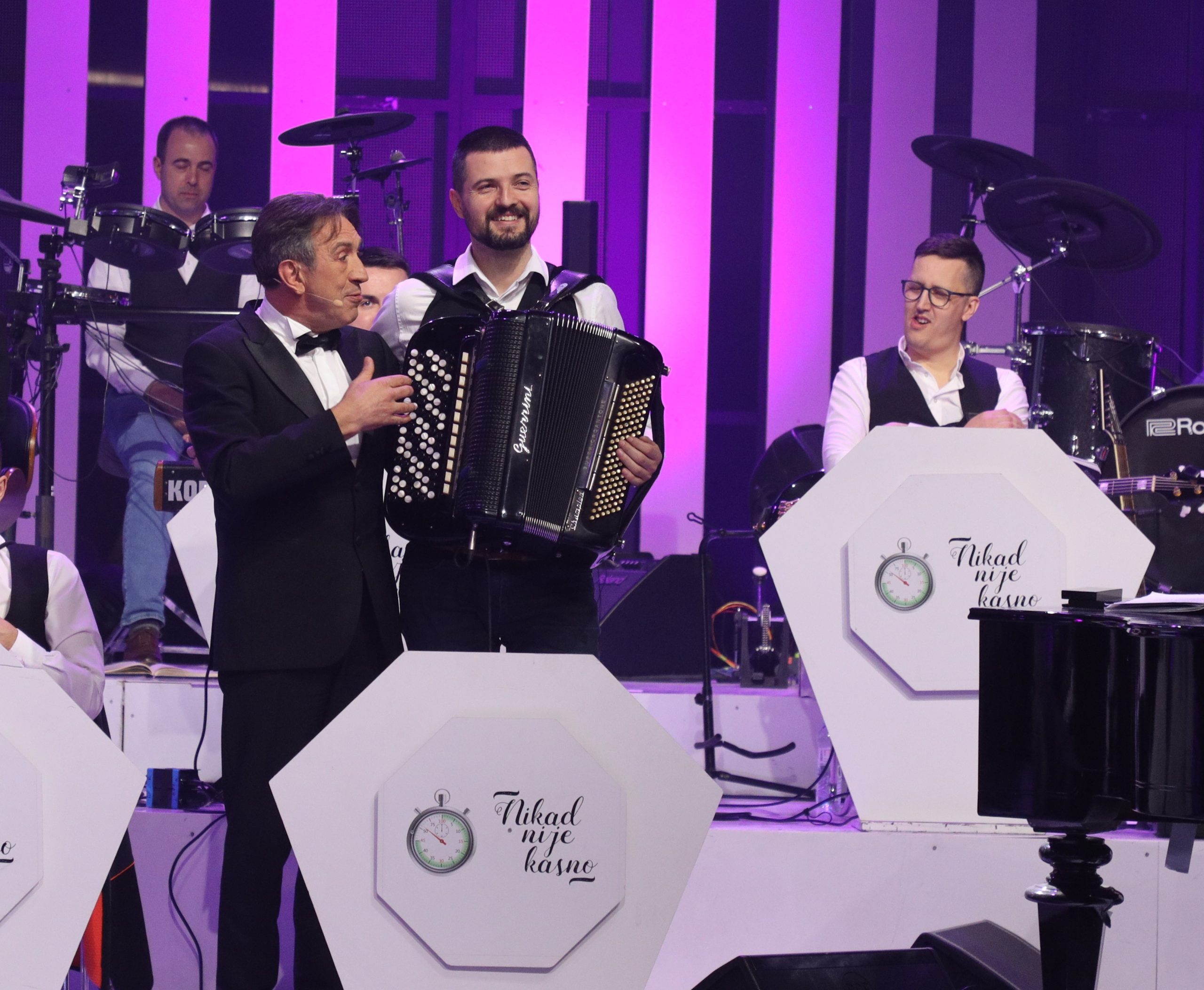 Borko Radivojević doveo takmičara u nezgodnu situaciju pa se pokajao: ''Povlačim pitanje'' 10 0A0A0295