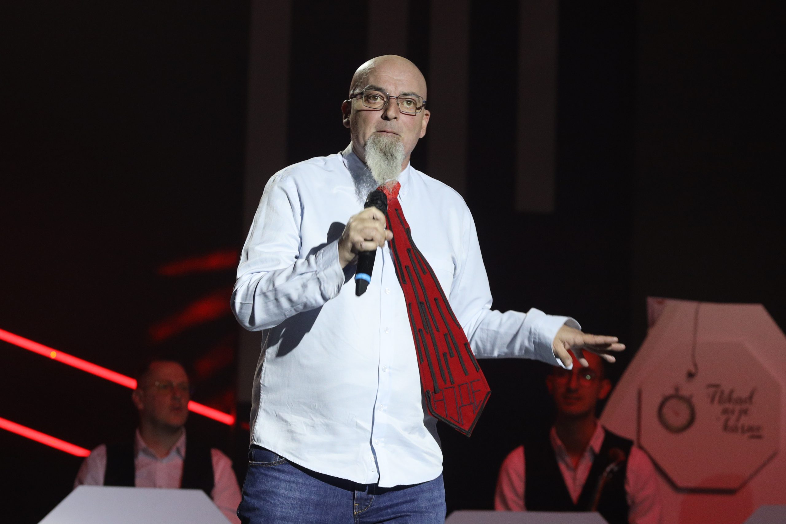 Borko Radivojević doveo takmičara u nezgodnu situaciju pa se pokajao: ''Povlačim pitanje'' 6 0A0A0490 2