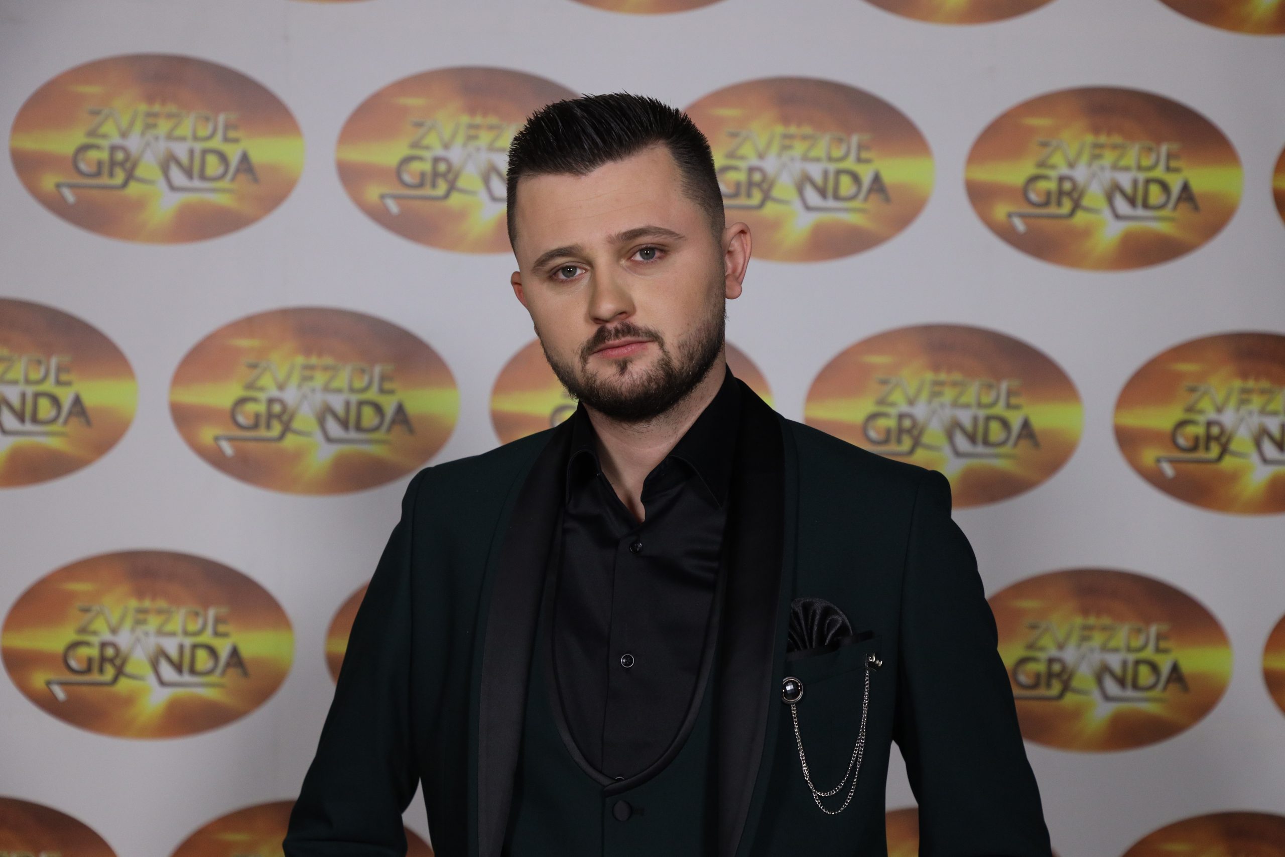 Ahmed Sejfić se razveo u toku takmičenja, a tek sada otkrio bolnu istinu: "Morao sam sve da izguram sam" 9 AHMED SEJFIC 22 GOD PROZOR BIH 7