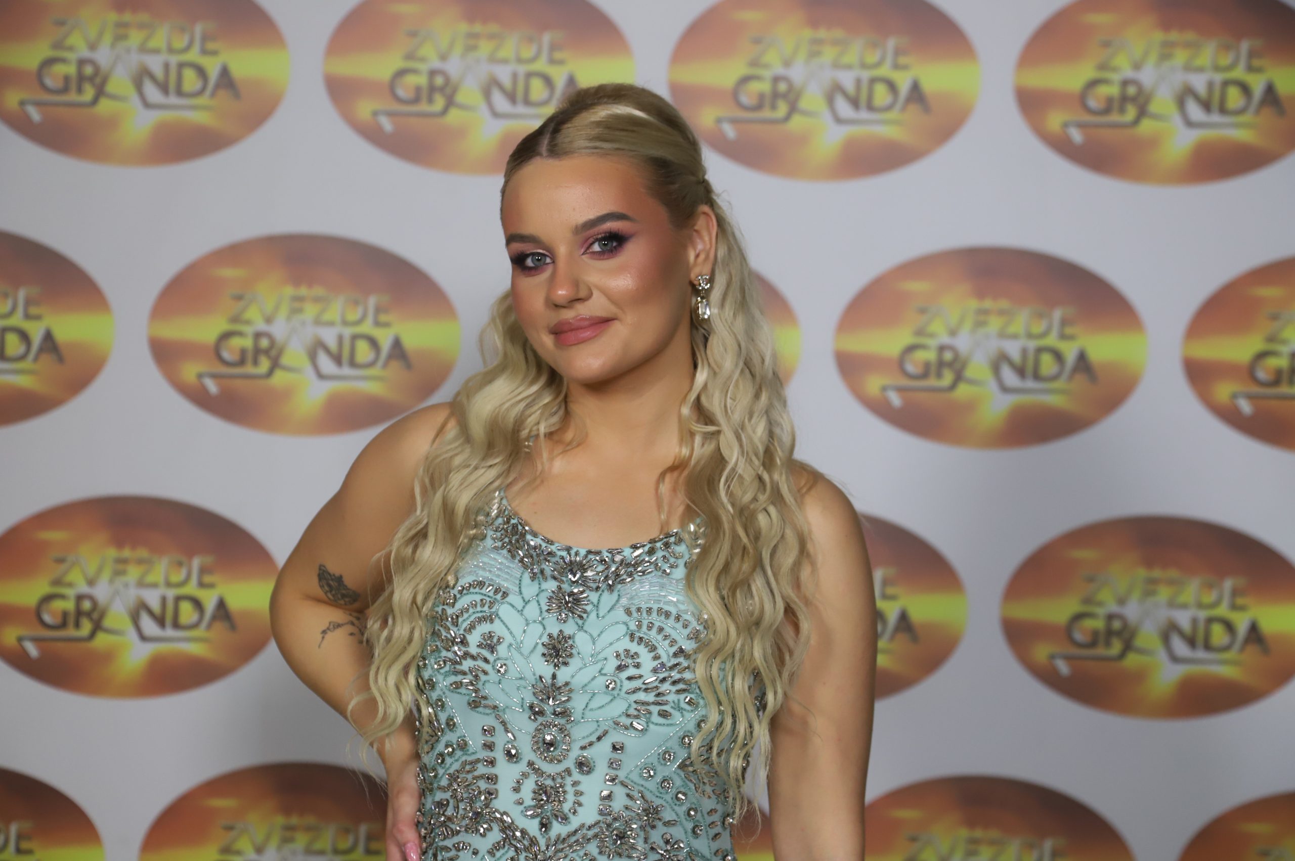 Iako je ispala iz "Zvezda Granda" Anita Aleksić zbog jedne stvari zahvalna Đorđu Davidu VIDEO 5 ANITA ALEKSIC 24 GOD. LOZNICA 1