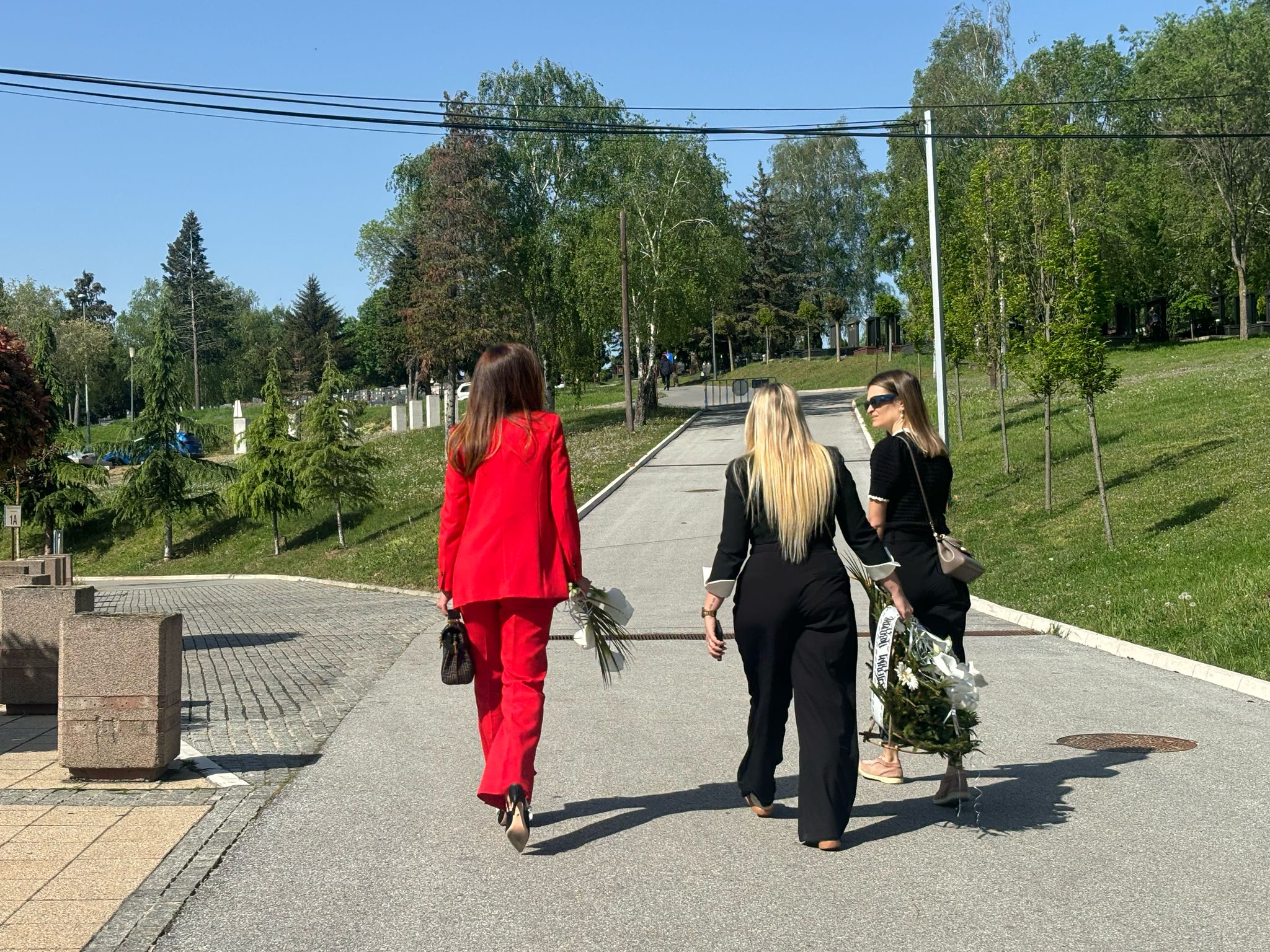 Muk na Lešću: Goca Tržan u suzama na sahrani prijateljice i voditeljke Daniele Boračeve (VIDEO) 7 IMG 20250421 WA0008