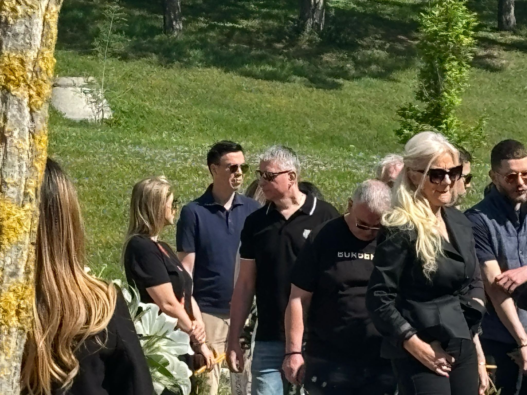 Muk na Lešću: Goca Tržan u suzama na sahrani prijateljice i voditeljke Daniele Boračeve (VIDEO) 8 IMG 20250421 WA0030