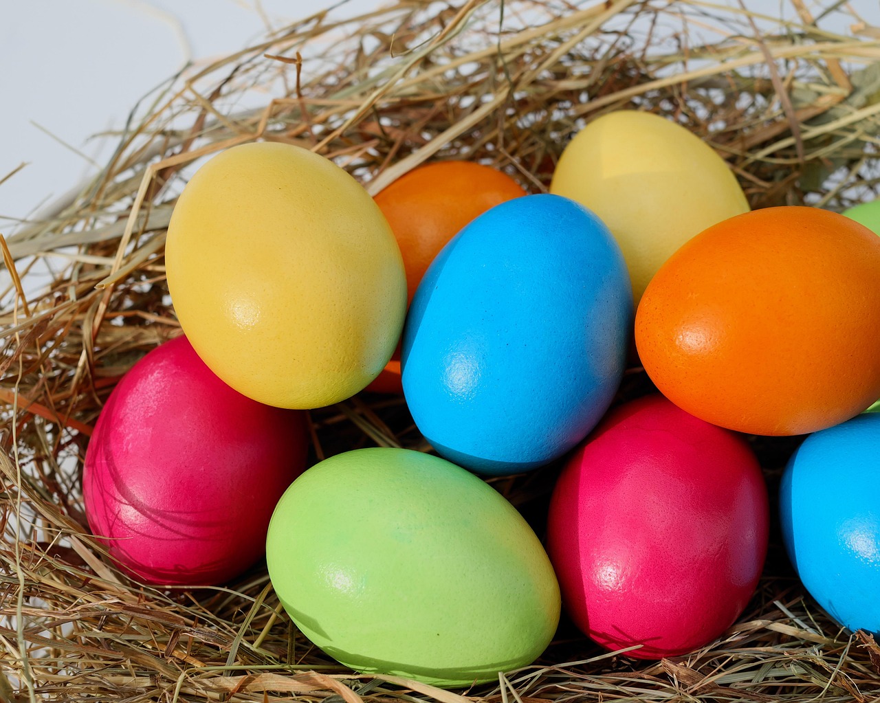 Danas je Veliki četvrtak, u nekim krajevima Srbije se baš sada farbaju uskršnja jaja 9 easter 3123834 1280