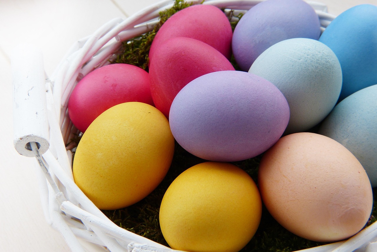 easter eggs 3165483 1280