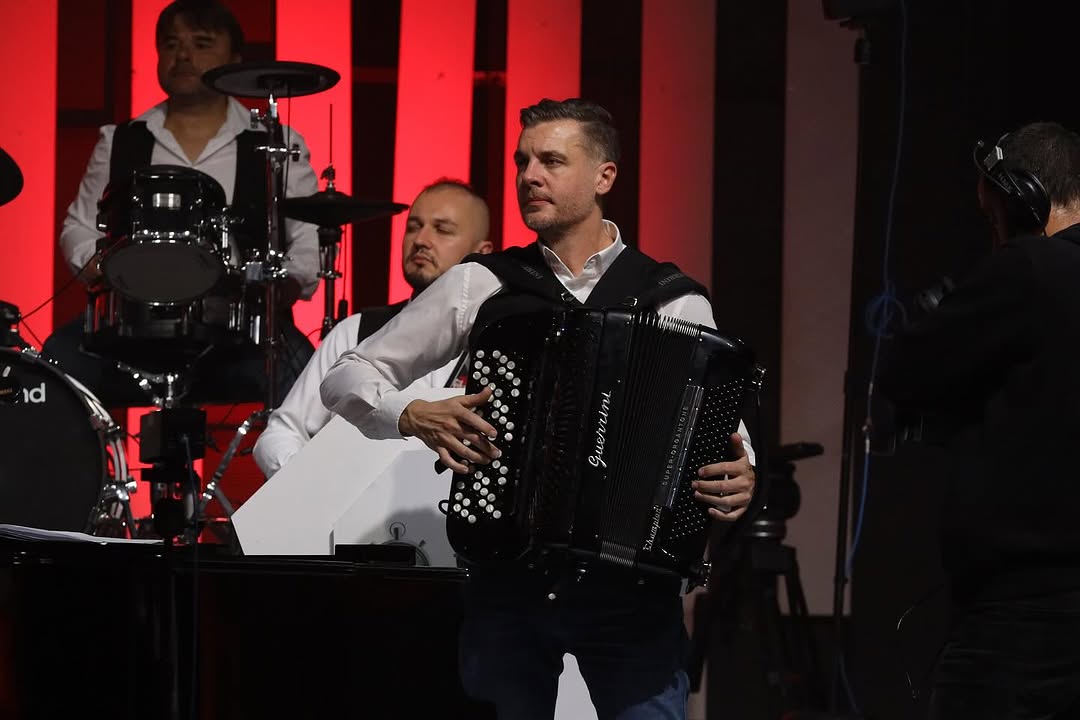 nikadnijekasno orkestarnikadnijekasno nikadnijekasnoorkestar