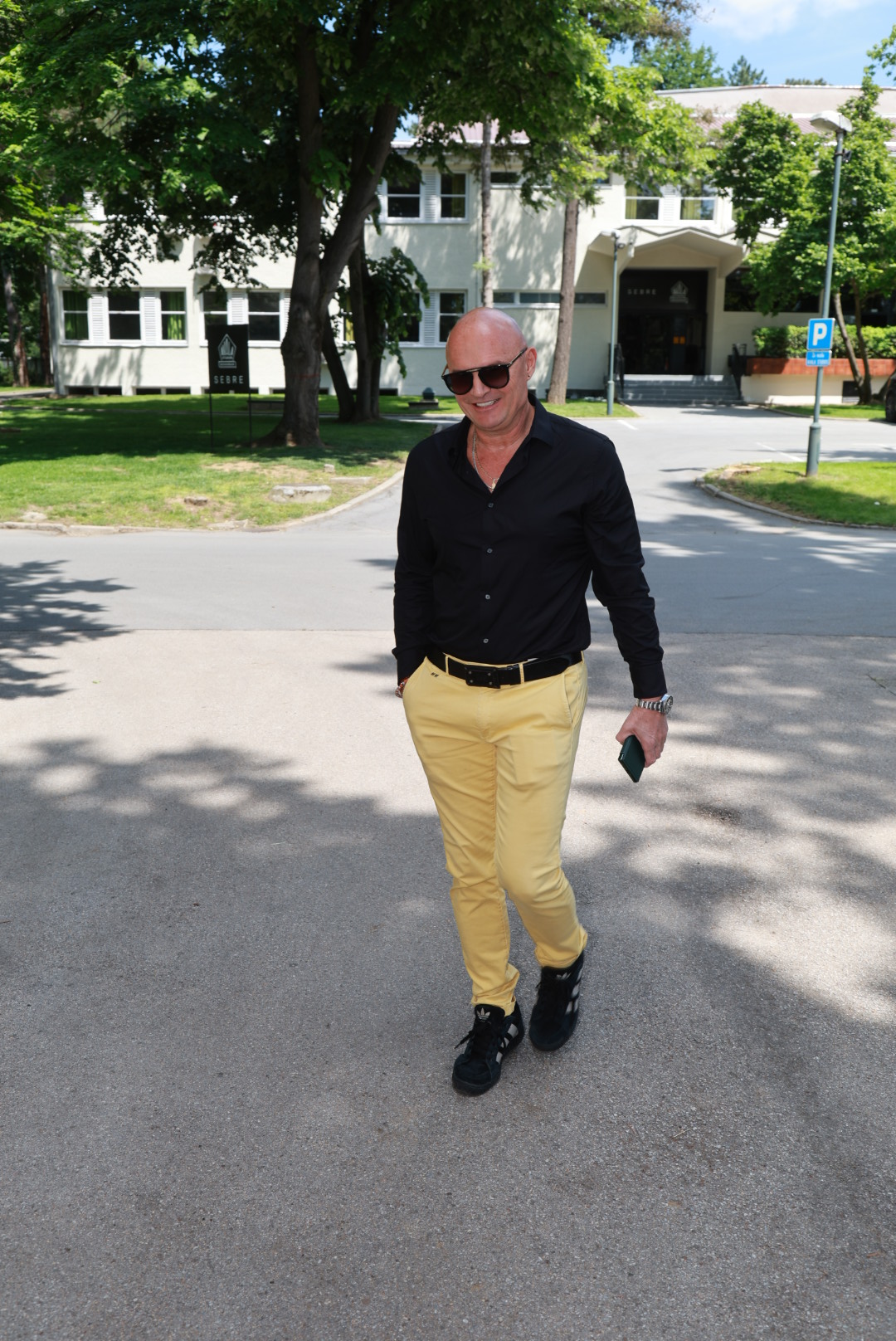 "To je zbog frizure", Mili se našalio na svoj račun, pa nasmejao sve do suza VIDEO 7 1000032442