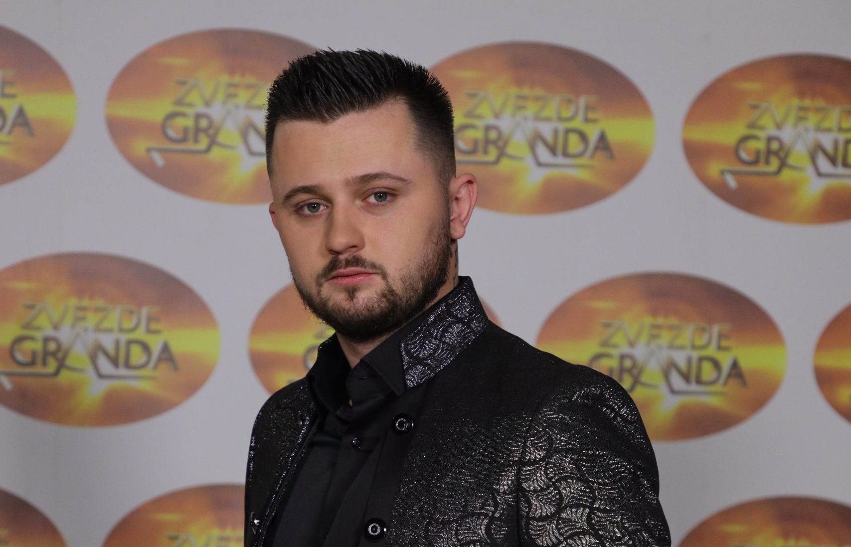 Ahmed Sejfić se razveo u toku takmičenja, a tek sada otkrio bolnu istinu: "Morao sam sve da izguram sam" 12 AHMED SEJFIC 22 GOD. PROZORBIH 1 e1746625476342