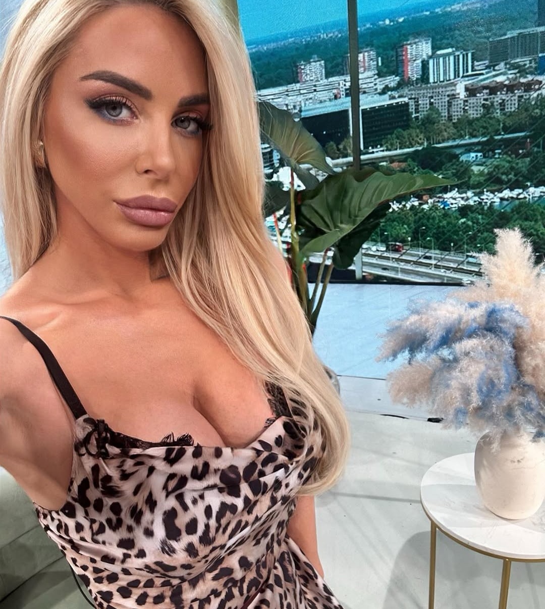 To se zove samopouzdanje: Voditeljka u programu uživo bez brusa 6 Bojana Lazic 1