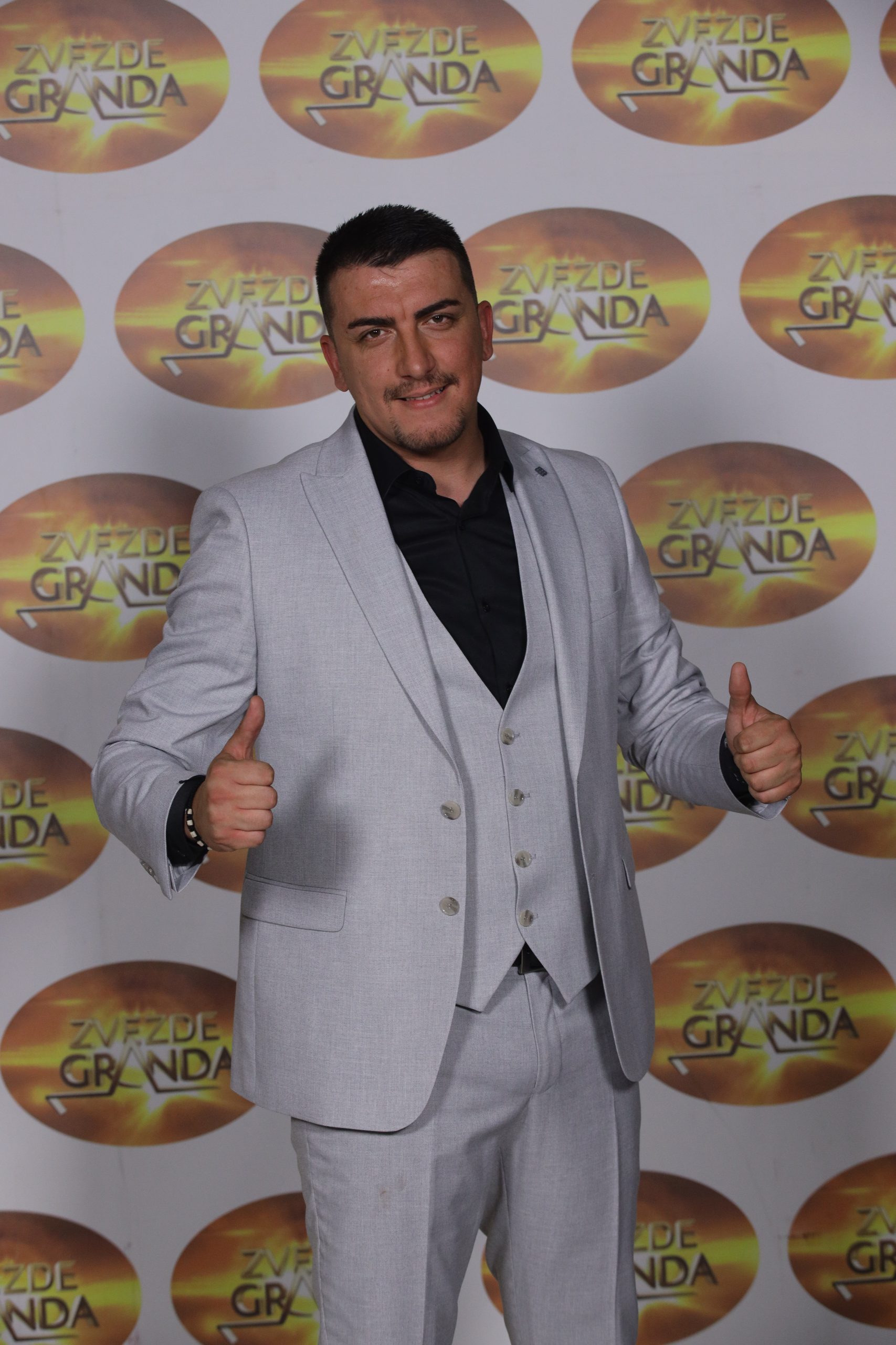 Takmičari progovorili o novim ljubavima u Zvezdama Granda: "Snimanja su sve zabavnija" VIDEO 7 DANIJEL SAVIC 29 GOD. STARCEVO 9