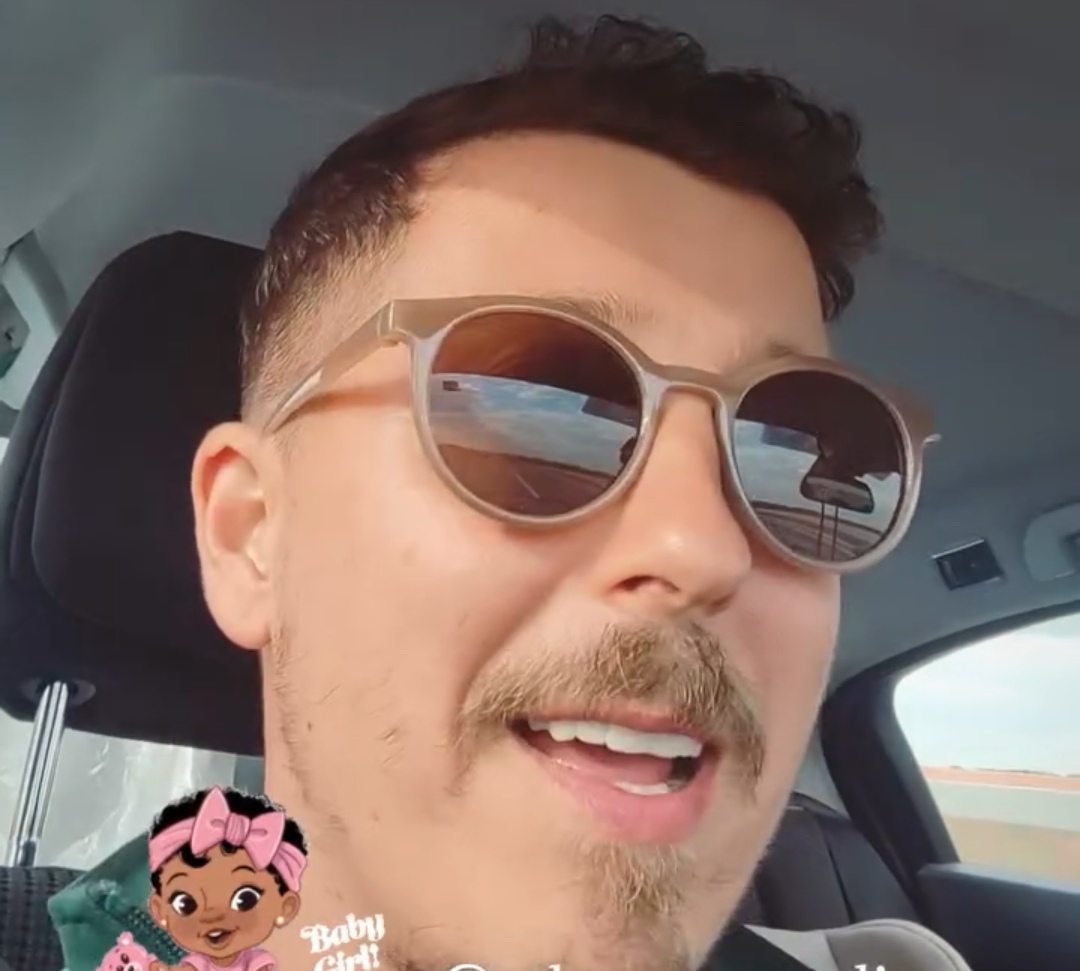 Dinča zapevao Nadicu Ademov, urnebesni snimak širi se mrežama VIDEO 8 Dinca