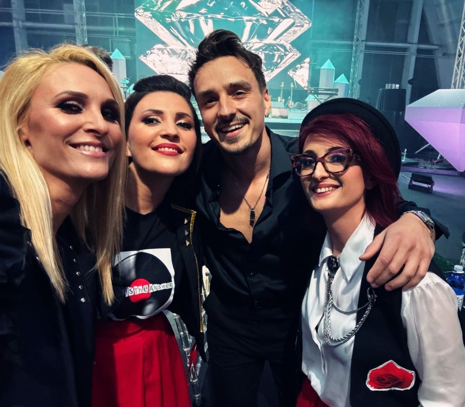 Ceo Zagreb se okretao za njima: Frajle zablistale na crvenom tepihu 5 IMG 20250514 WA0020