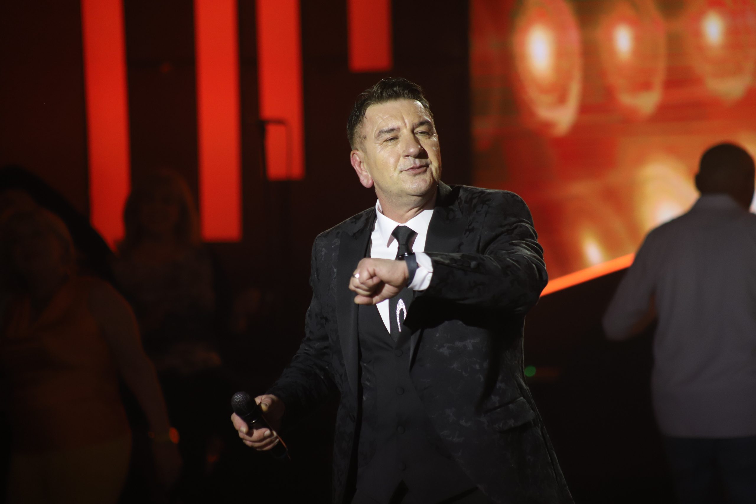 Od opere do kafane: Toni Tušev iznenadio žiri, pa dao obećanje Tijani Dapčević (VIDEO) 5 IMG 0064