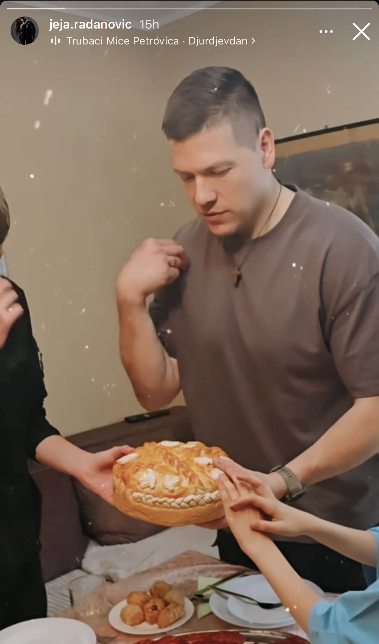 Sve u duhu tradicije: Ovako je Sloba Radanović proslavio Đurđevdan (FOTO) 7 IMG 3103