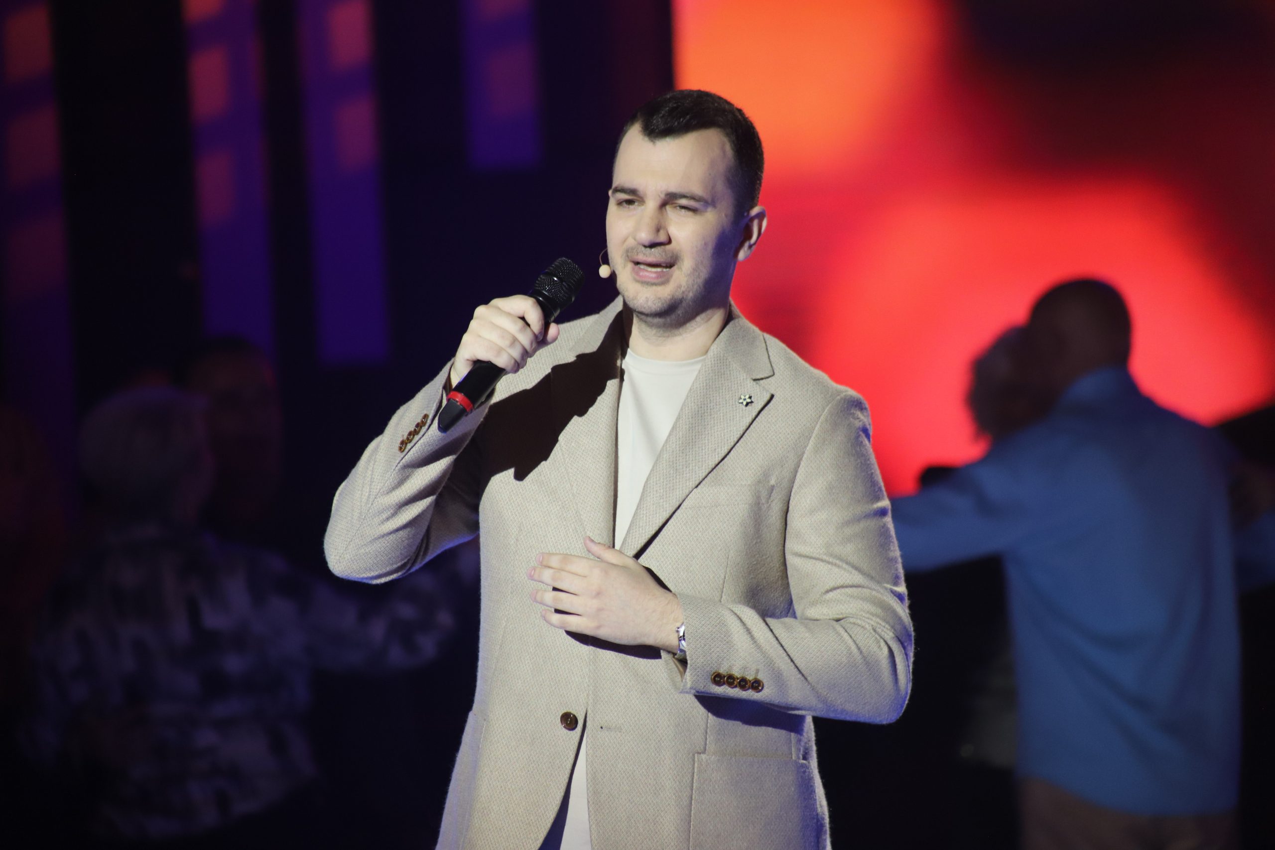 Jedan od najčarobnijih trenutaka u Nikad nije kasno: Balada Džeja Ramadanovskog u izvedbi zvezde Granda (VIDEO) 9 MILOS BRKIC NNK SNIMANJE 07052025 FOTO ELENA 7