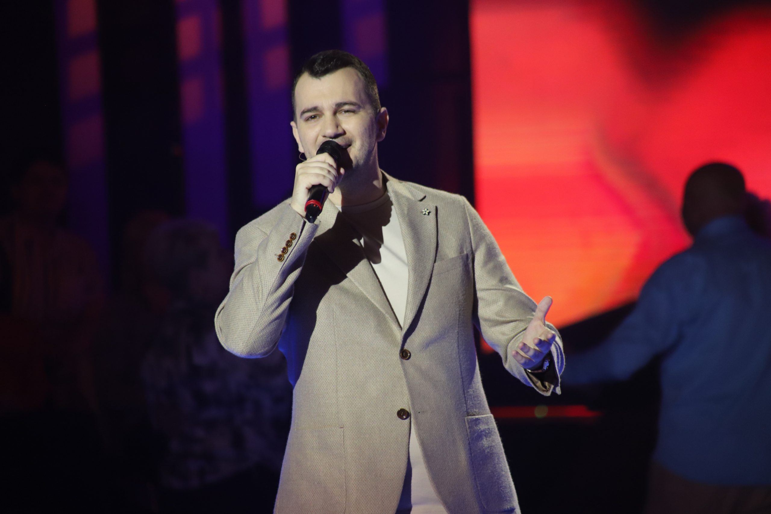 Jedan od najčarobnijih trenutaka u Nikad nije kasno: Balada Džeja Ramadanovskog u izvedbi zvezde Granda (VIDEO) 5 MILOS BRKIC NNK SNIMANJE 07052025 FOTO ELENA 9