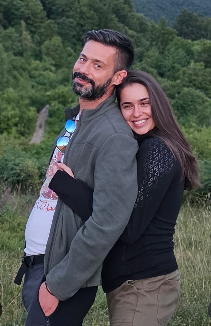 Hit scena zbog koje svi trljaju oči: Milan Vasić pije pivo ispred prodavnice FOTO 6 Milan VAsic 3
