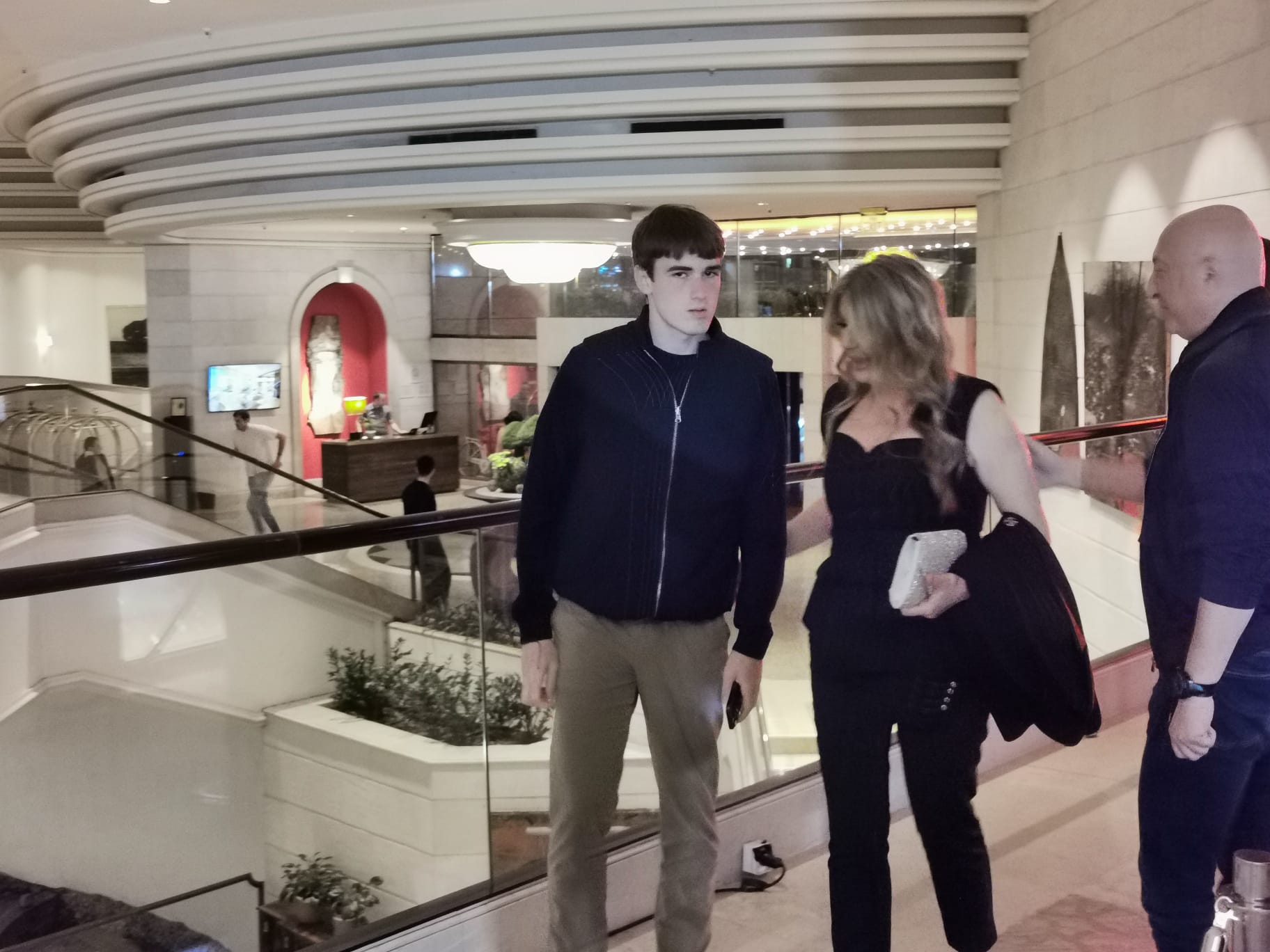 Viki Miljković prvi put u javnosti nakon gubitka brata: "Moja bol će zauvek ostati velika" VIDEO 5 PHOTO 2025 05 05 20 57 55 1