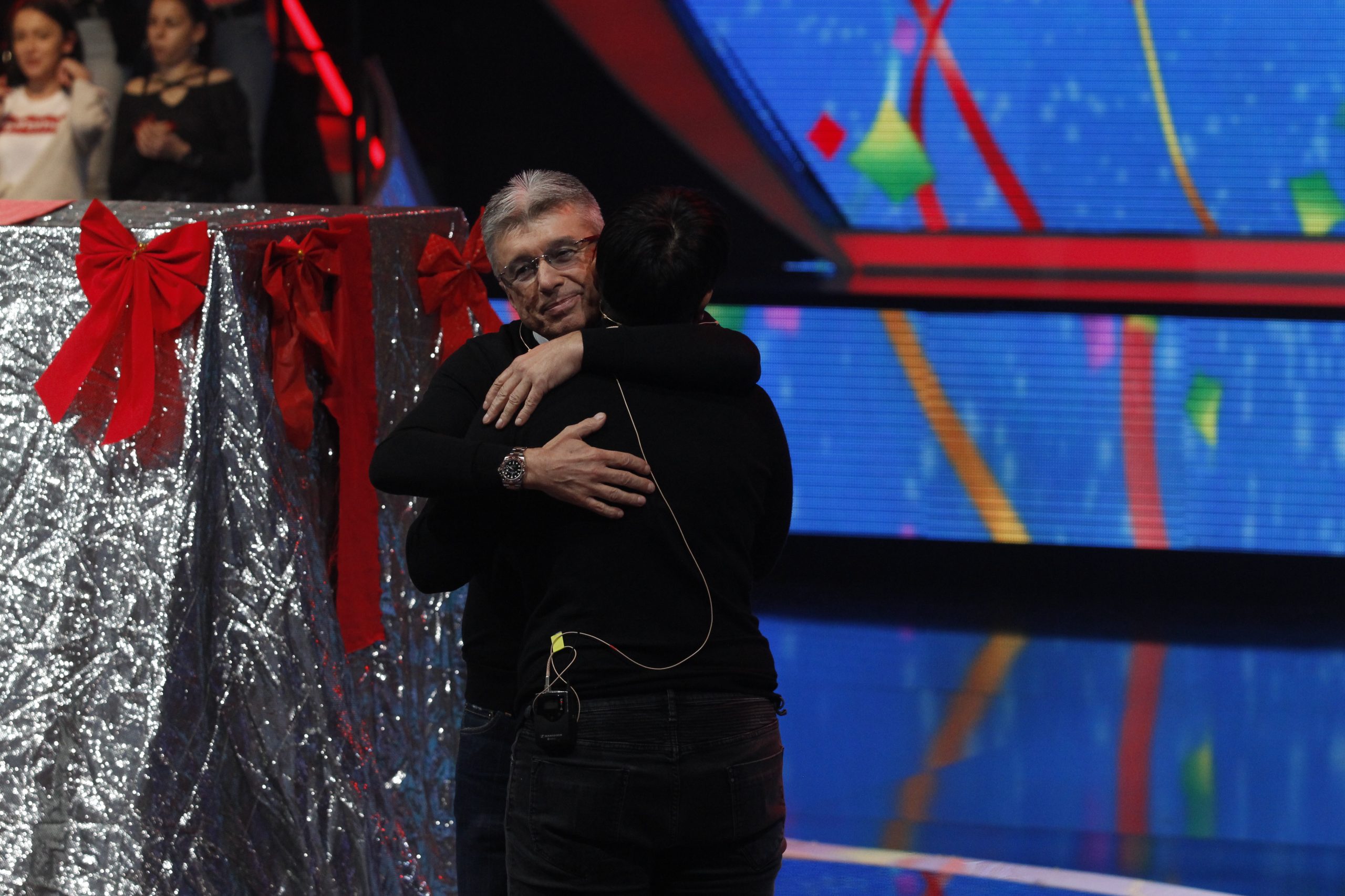 Da li se sećate istorijskog poteza Saše Popovića? Mariji Šerifović u Zvezdama Granda poklonio kozu za rođendan (VIDEO) 7 saša popović poklonio mariji kozu