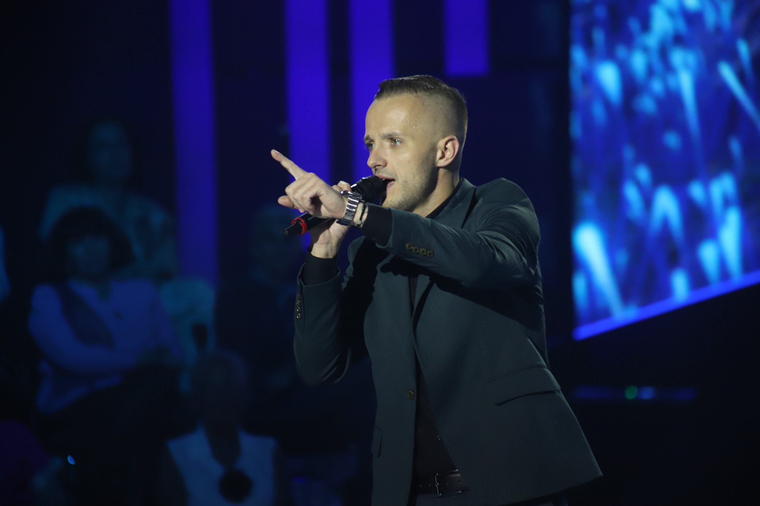 Naježićete se kada čujete kako je Stefan Kosmajac izveo pesmu "Sin" uživo emisiji: "Kakva emocija, bravo" VIDEO 5 STEFAN KOSMAJAC NNK SNIMANJE 08052025 FOTO MUNJA 39