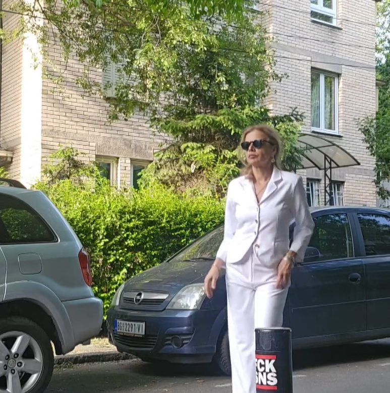 Muž joj umro sa 37 godina, ostala sama sa ćerkom od godinu dana i nikada više nije htela da se uda 6 Screenshot 2025 05 01 085951
