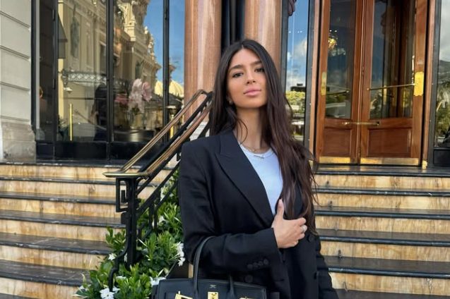 Htela kukove kao Kim Kardašijan, pa završila nezadovoljna, Đina Džinović priznala grešku: "Preterala sam" 5 Screenshot 2025 05 22 094923