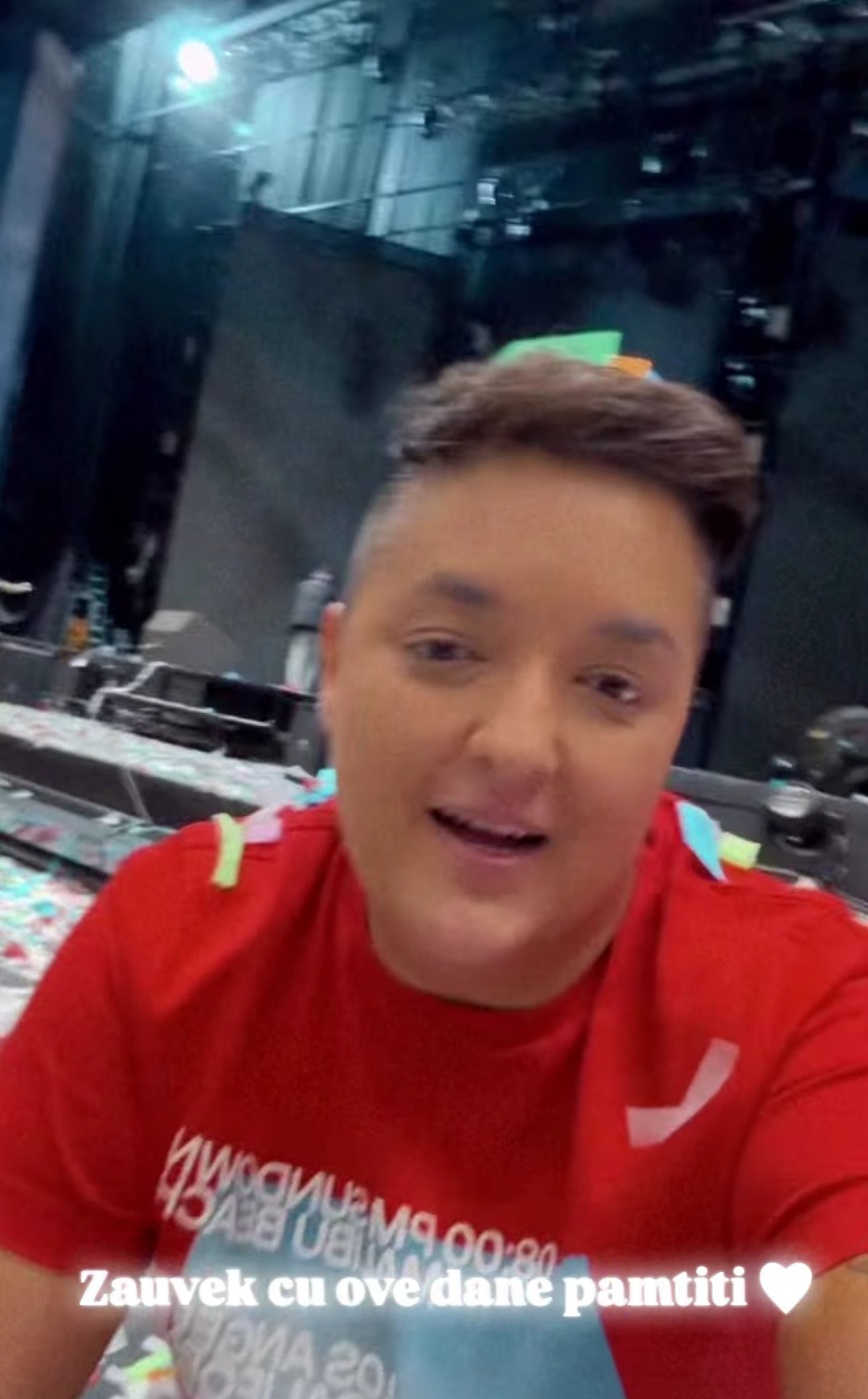 "Hvala vam što ste oporavili moju dušu" Marija Šerifović zaustavila koncert zbog roditelja: "Bravo baba, drž' se deda" FOTO 8 Screenshot 20250510 111945 com.instagram.android edit 167385602453624